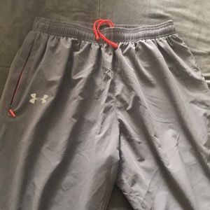 Under armour fitted heat gear size large
